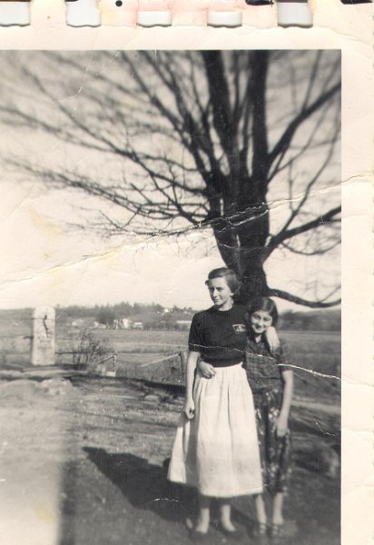 Shirley and Doris018