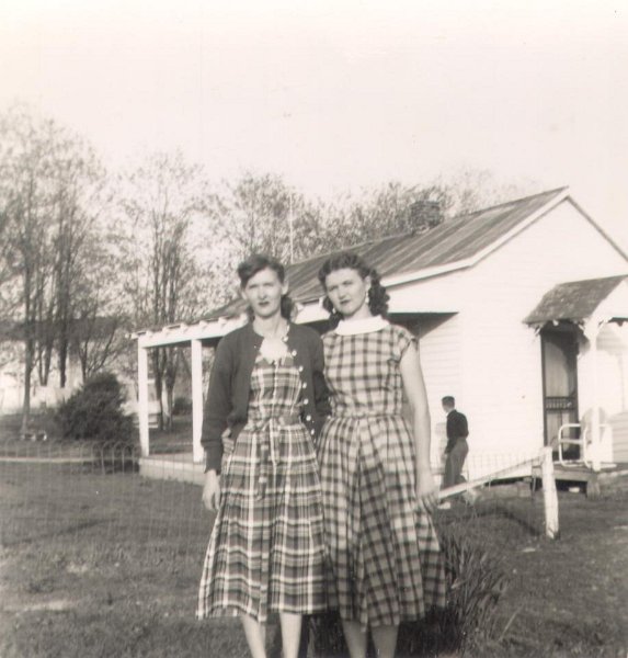 JuanitaRoberson and WandaHarrington078