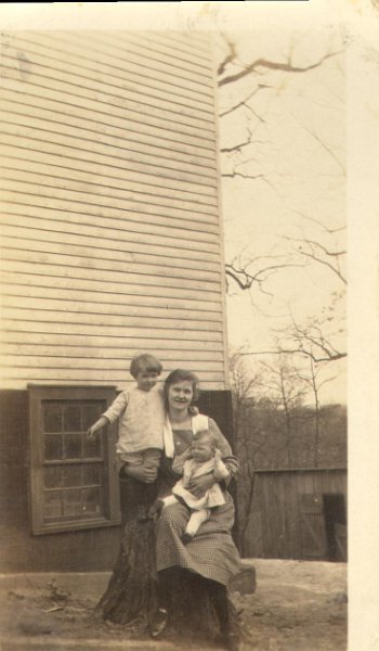 Nettie Dyer Pile, Juanita and Geneva 117