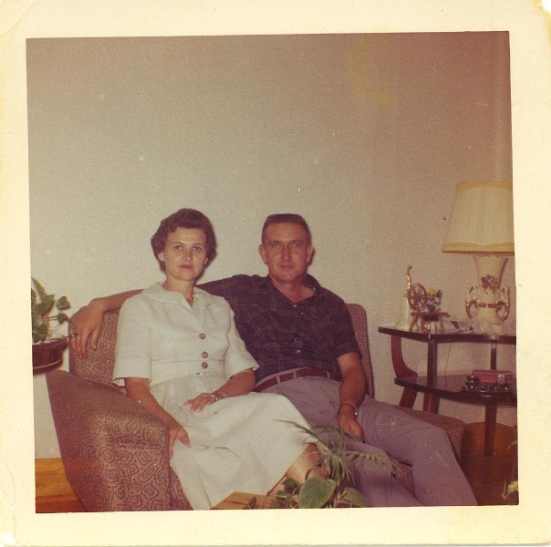 Roberson_Mama_Papa_Large