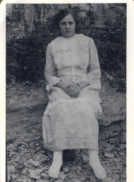 Shellie M Paul 189
