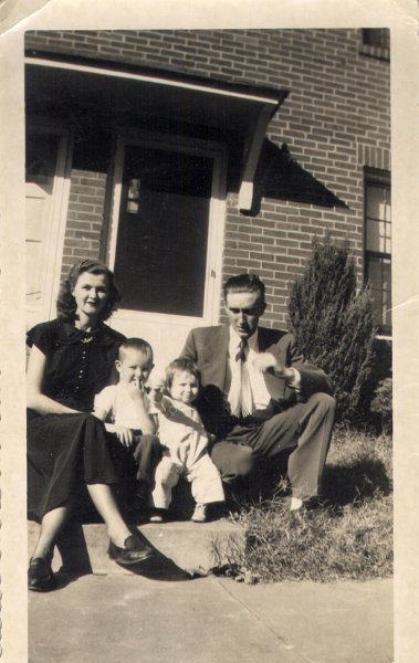 Steps - Potter, Juanita, Raymond and Carlene Roberson240
