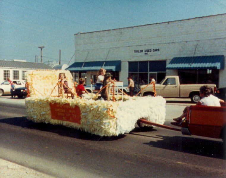 Parade020