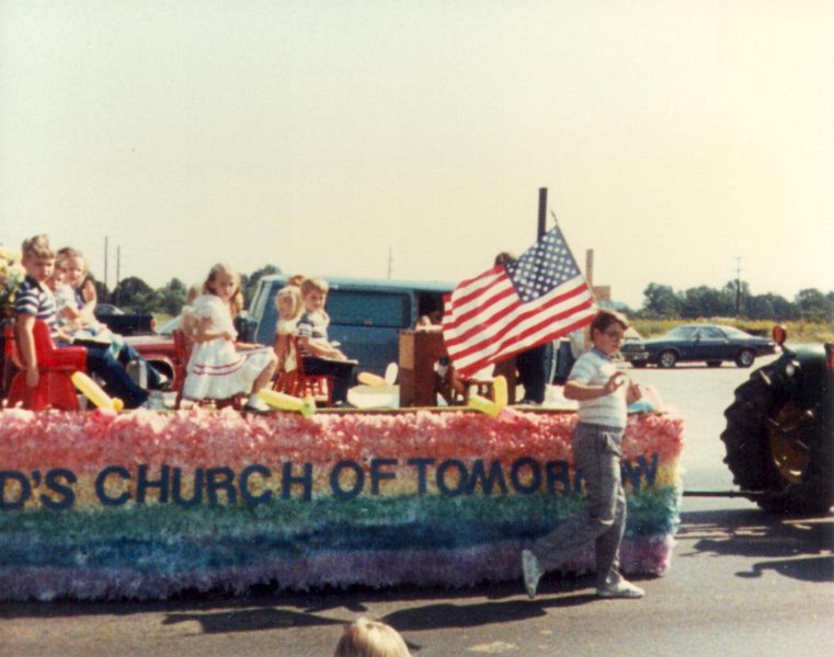 Parade023